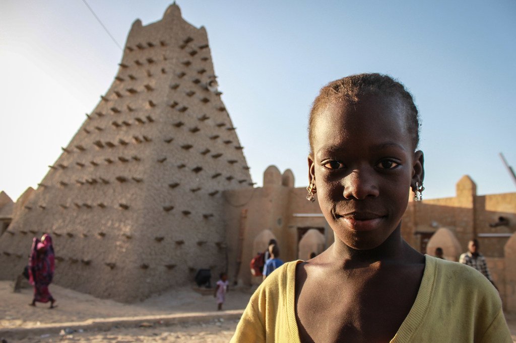مردمی که در منطقه تیمبوکتو زندگی می کنند، از آسیب پذیرترین افراد این کشور، مالی هستند.  (فیله)