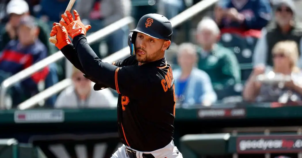 مایکل کنفورتو با غول‌های سانفرانسیسکو کار خود را بازسازی می‌کند